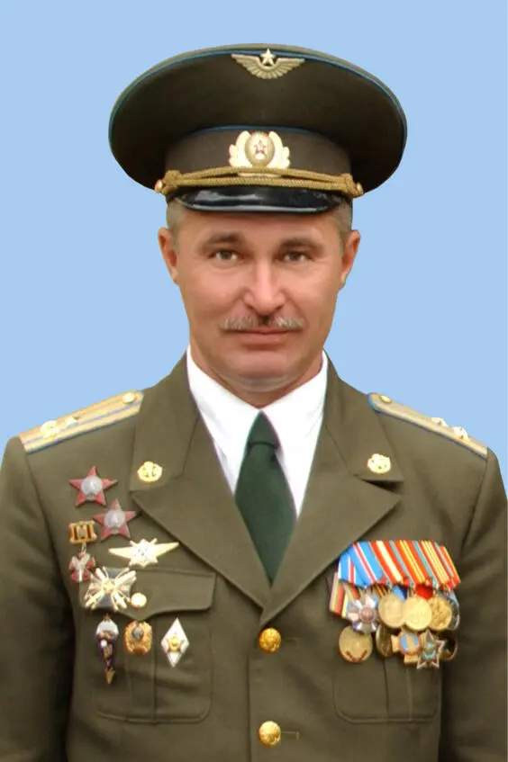 Памяти полковника Мокрова Юрия Александровича бывшего командира Бердской - фото 1