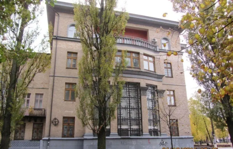 Боковой фасад НИИ Гидроприборов с якорями на окнах Ломать голову где взять - фото 11