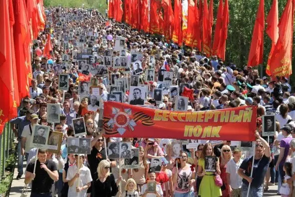 Памяти А Твардовского Твой герой Василий Тёркин Вновь шагает по стране В - фото 8