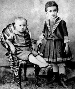 Аня Горенко с младшим братом Виктором Для того ль тебя носила Я - фото 81