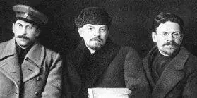 И В Сталин В И Ленин и М И Калинин В детстве и юности Инесса жила в - фото 17