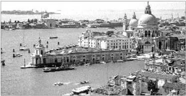 Высокая вода и оседание зданий могут навеки скрыть Венецию на дне моря - фото 46