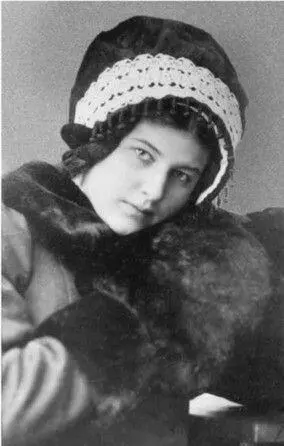 Лариса Рейснер Начало 1910х гг Первая книжка Л Рейснер псевдоним Лео - фото 22