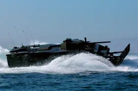 Поскольку EFV не дотягивает до кондиций танка большое внимание уделено - фото 30