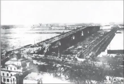 Окский мост в г Горьком построенный в 1932 г Справа от него старый - фото 17