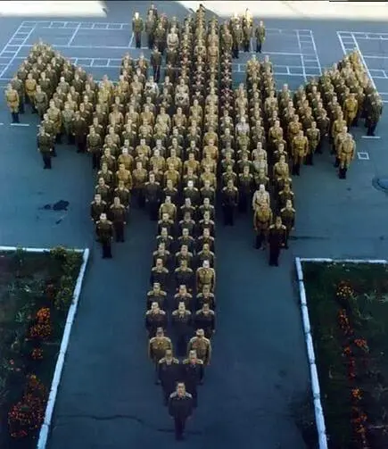 На январь 2009 г в составе стратегических сил России находилось 678 - фото 5