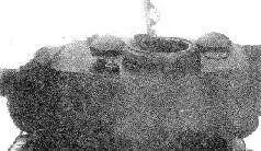 Кроме того в башне была сделана безрамная укладка на 16 выстрелов снарядом на - фото 175