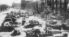 Несмотря на то что военная промышленность СССР произвела бронетанковой техники - фото 225