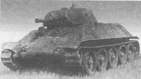 Опытный средний танк А32 первый образец во время полигонных испытаний летом - фото 13