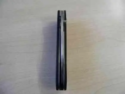 Рукоять имеет металлические лайнеры с каждой стороны и накладки из черной - фото 555