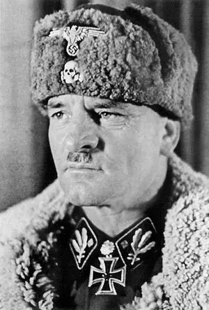 Зепп Дитрих на советскогерманском фронте В 1911 был призван в армию но - фото 101