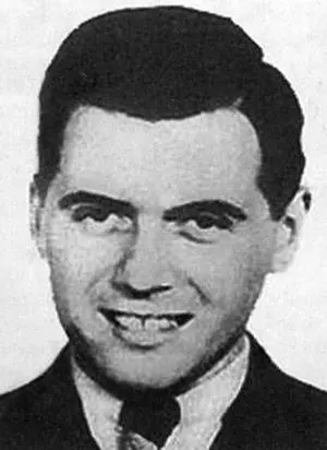 Йозеф Менгеле В 1920х гг изучал философию в Мюнхенском университете в 1935 - фото 163