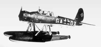 в качестве разведывательного самолета Arado 196 В 193637 Д курсировал вдоль - фото 100