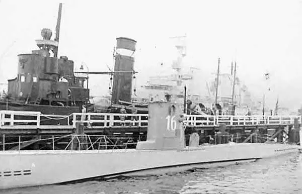 Подлодка U16 U17 Тип IIВЗаложена 171935 на верфи Германиаверфт - фото 371