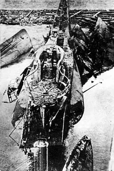 Подлодка U552 в Вильгельмсхафене U553 Тип VIIC Заложена 2111 1939 на - фото 389