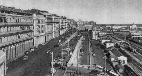 Набережная Общий вид Здание оперного театра - фото 120
