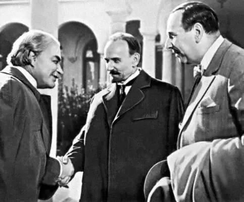 Белорусская ССР Кадр из фильма МоскваГенуя Режиссёр А В Спешнев 1964 - фото 209