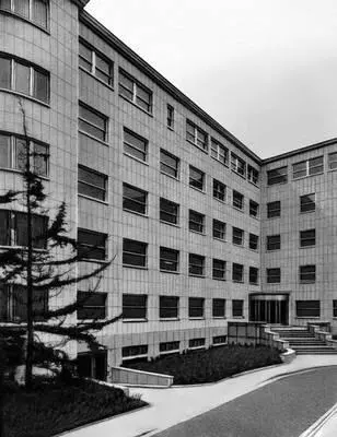 В Буржуа Родильный дом Королева Астрид в Шарлеруа 1950е гг Буржуа - фото 91