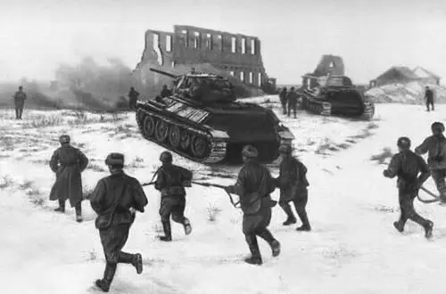 Танки наступают на город Калач Ноябрь 1942 Зенитная батарея на берегу Невы - фото 162