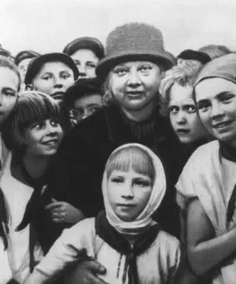 Всесоюзная пионерская организация Н К Крупская среди пионеров 1929 - фото 25