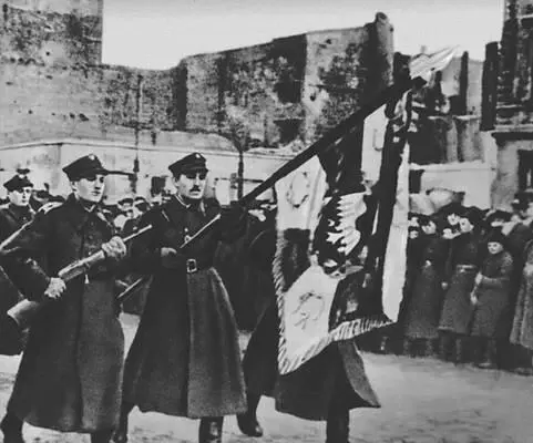 Парад частей Войска Польского после освобождения Варшавы Январь 1945 - фото 12