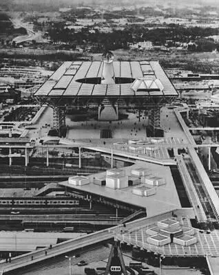 Символическая зона выставки в Осаке 1970 Общий вид Павильон СССР на - фото 96