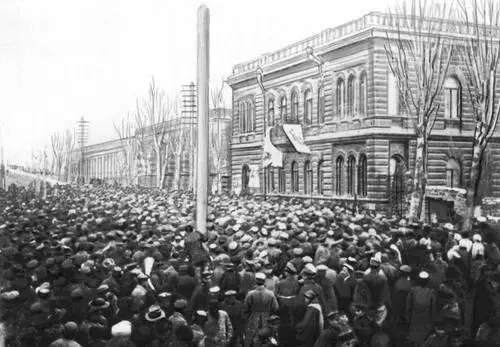 Митинг трудящихся Еревана по случаю установления Советской власти Декабрь - фото 120
