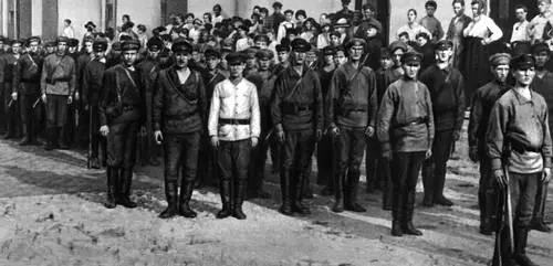 Отряд комсомольцев Петрограда отправляется на фронт Июнь 1919 Вступление - фото 137