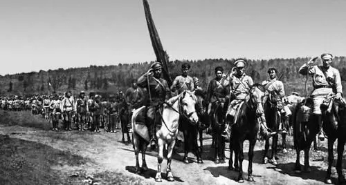Части Народнореволюционной армии Дальневосточной республики на марше 1920 - фото 151