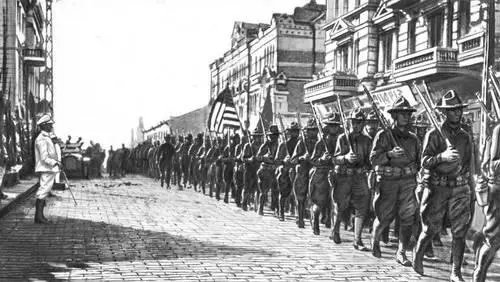 Американские интервенты во Владивостоке 1918 Бронепоезд имени В И Ленина - фото 159
