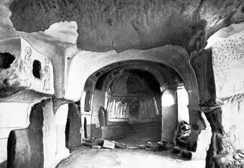 Давид Гареджа Храм монастыря Бертубани 121322 Давид Герард ДавидDavid - фото 1