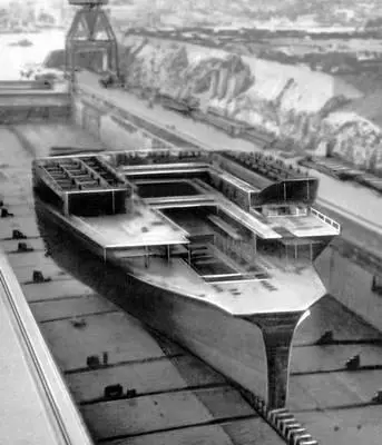 Рис 1 Постройка судна в сухом доке Рис 3 Плавучий док Рис 2 Схема - фото 66