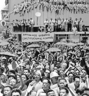 Митинг в поддержку конституционалистов на площади Независимости в - фото 122