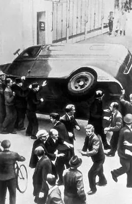 Антифашистское выступление в Оденсе Дания 1943 Баррикады на улицах Праги в - фото 15