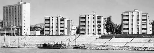 Набережная Нила в Асуане Жилые дома 1960е гг Фрагмент резной деревянной - фото 16