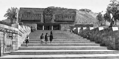 Музей истории города Еревана 1968 Архитекторы Ш Р Азатян Б А Арзуманян - фото 9