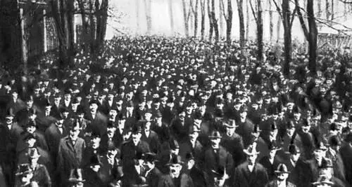 Бастующие горняки Рура Германия 1905 Демонстрация бастующих транспортников - фото 14