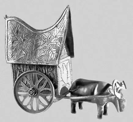 Латунная коробочка в виде повозки Минангкабау Остров Суматра Нач 20 в - фото 161