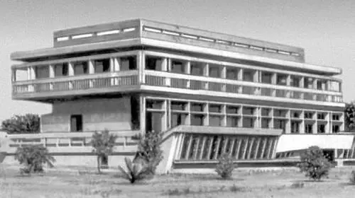 Б В Доши Институт индологии в Ахмадабаде 1969 Симла Вид части города - фото 118