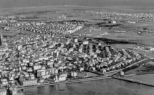 Рейкъявик Общий вид Гунлёйгур Шкевинг Моряки в лодке 1947 Национальный - фото 95