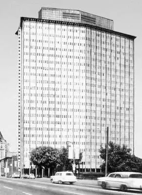 Управление Электрической компании Британской Колумбии в Ванкувере 1957 - фото 525