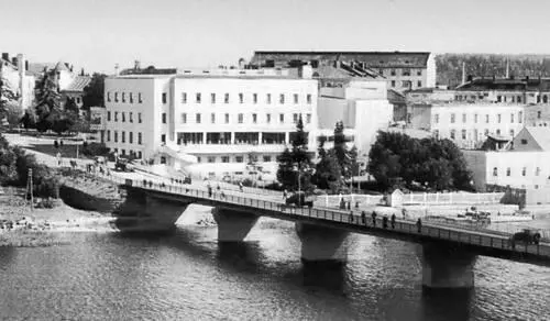 Вид части города Сортавала Церковь с кубоватым покрытием в Ильинском погосте - фото 810