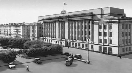 Дом Советов 1946 Архитектор Е И Громаковский Художественный музей имени - фото 309