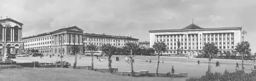 Курск Красная площадь Застроена по плану 1946 Справа Дом Советов 193947 - фото 299