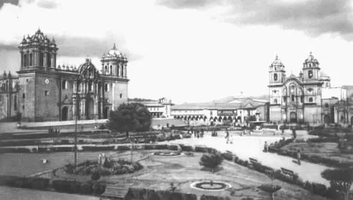 Куско Центральная площадь Пласа де Армас слева собор 1560 654 арх Ф - фото 313
