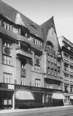 Э Лаубе Жилой дом на ул Ленина в Риге 1909 Своды церкви Яня в Риге Кон - фото 286
