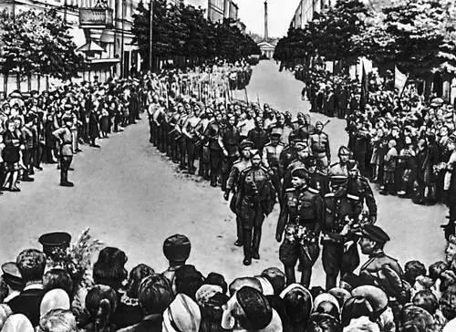 Встреча воинов 16й литовской дивизии в Вильнюсе 1944 В Юркунас Треска - фото 415