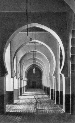 Большая мечеть в г Алжире 1096 Интерьер Альгамбра Дворик львов - фото 30