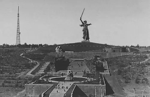 Волгоград Мемориальный комплекс на Мамаевом кургане 1967 Скульптуры Е В - фото 1021