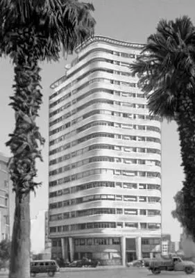 Л Моранди Жилое и конторское здание Либерте в Касабланке 1950 Э - фото 746
